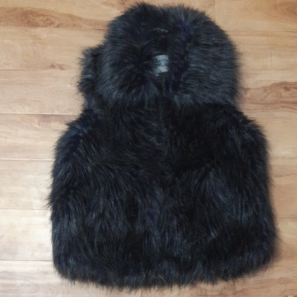 Womens Faux fur vest